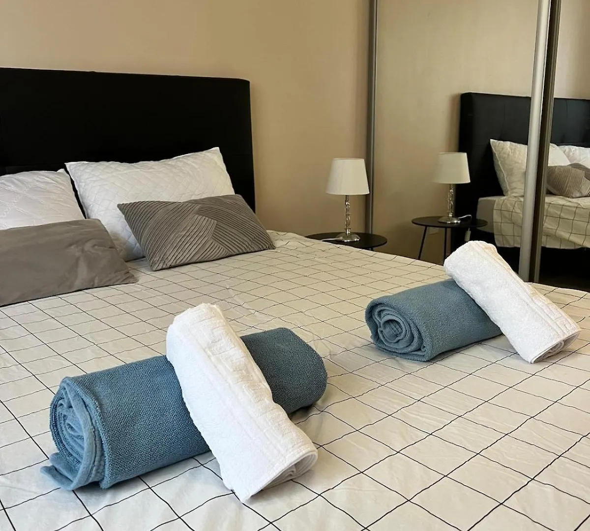 Apartment 6 People Near Airport Nice