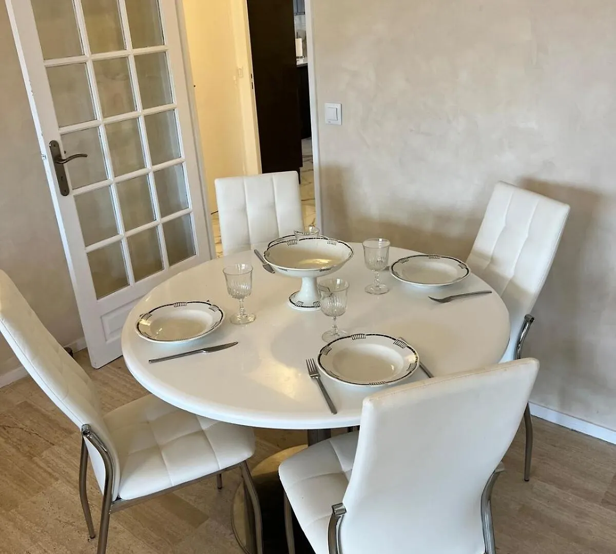 Apartment 6 People Near Airport Nice